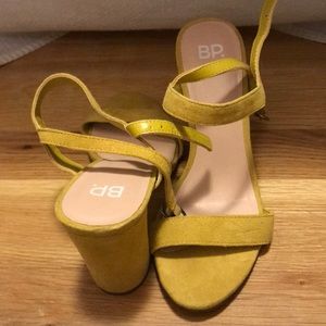 Yellow strappy heel